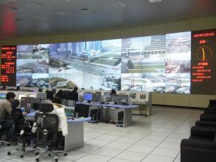 55寸超窄邊DID液晶拼接屏 安全防護與多場景應(yīng)用解析