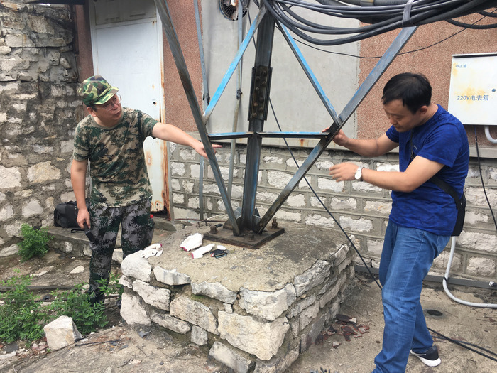 關于防御臺風“煙花” 濟南市要求所有人防工程停業停電，保障通訊設備修理的緊急通知